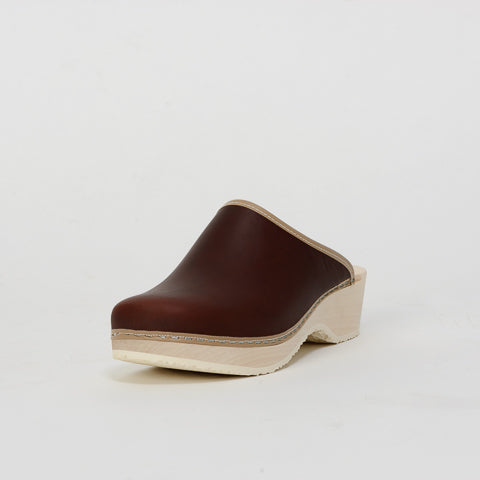 Clogs, vintage syrup (vegetable-tanned)