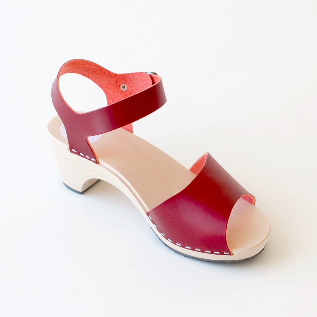 Wooden sandal Paula, burgundy (vegetable-tanned)