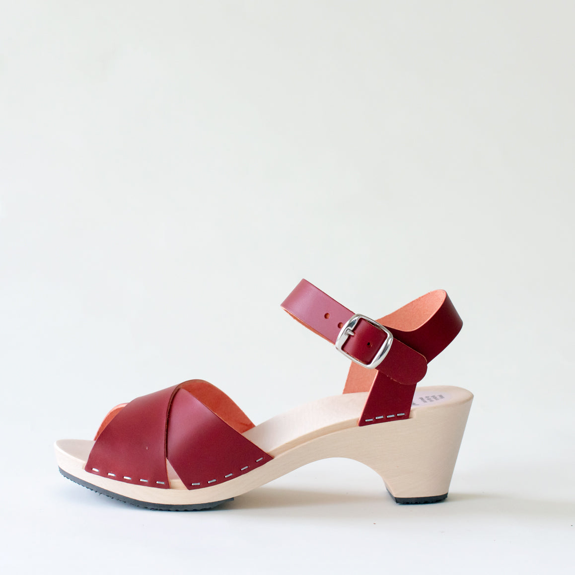 Wooden sandal Laura, burgundy (vegetable-tanned)