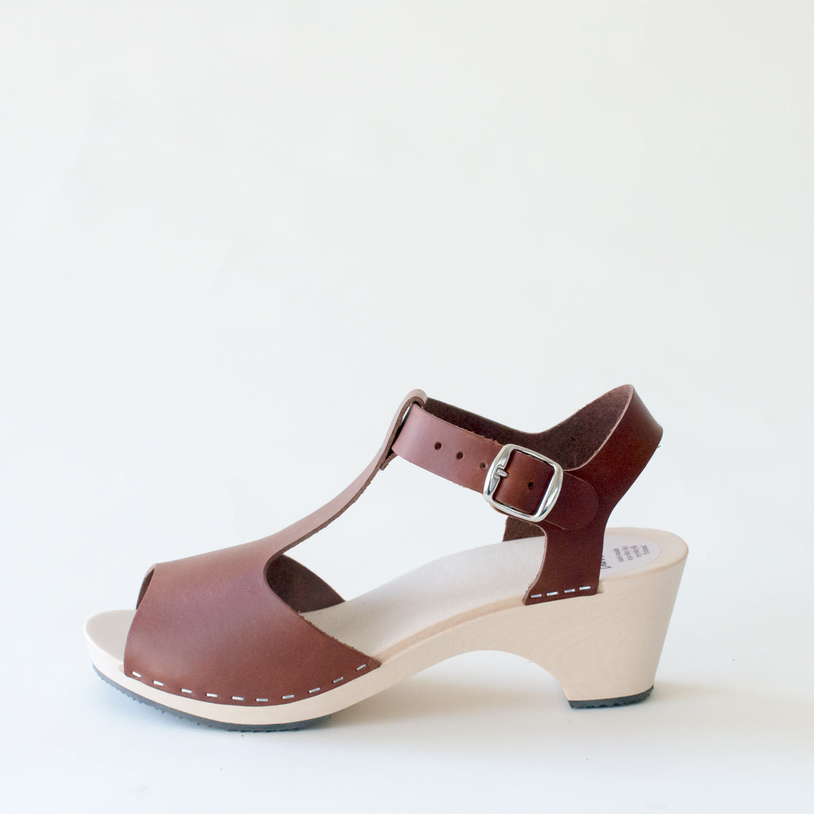 Wooden sandal Sofia, syrup (vegetable-tanned)