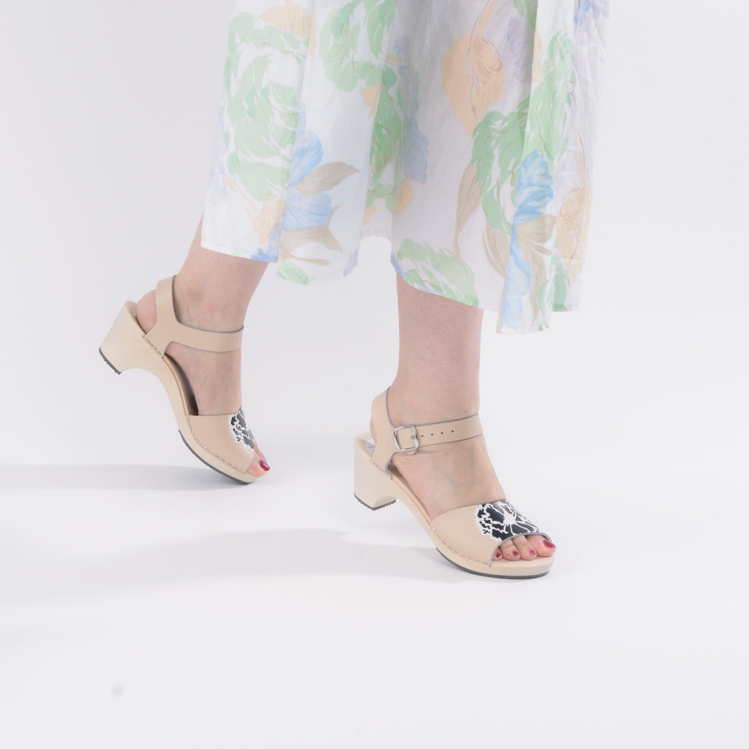 Wooden sandal Olivia, rose