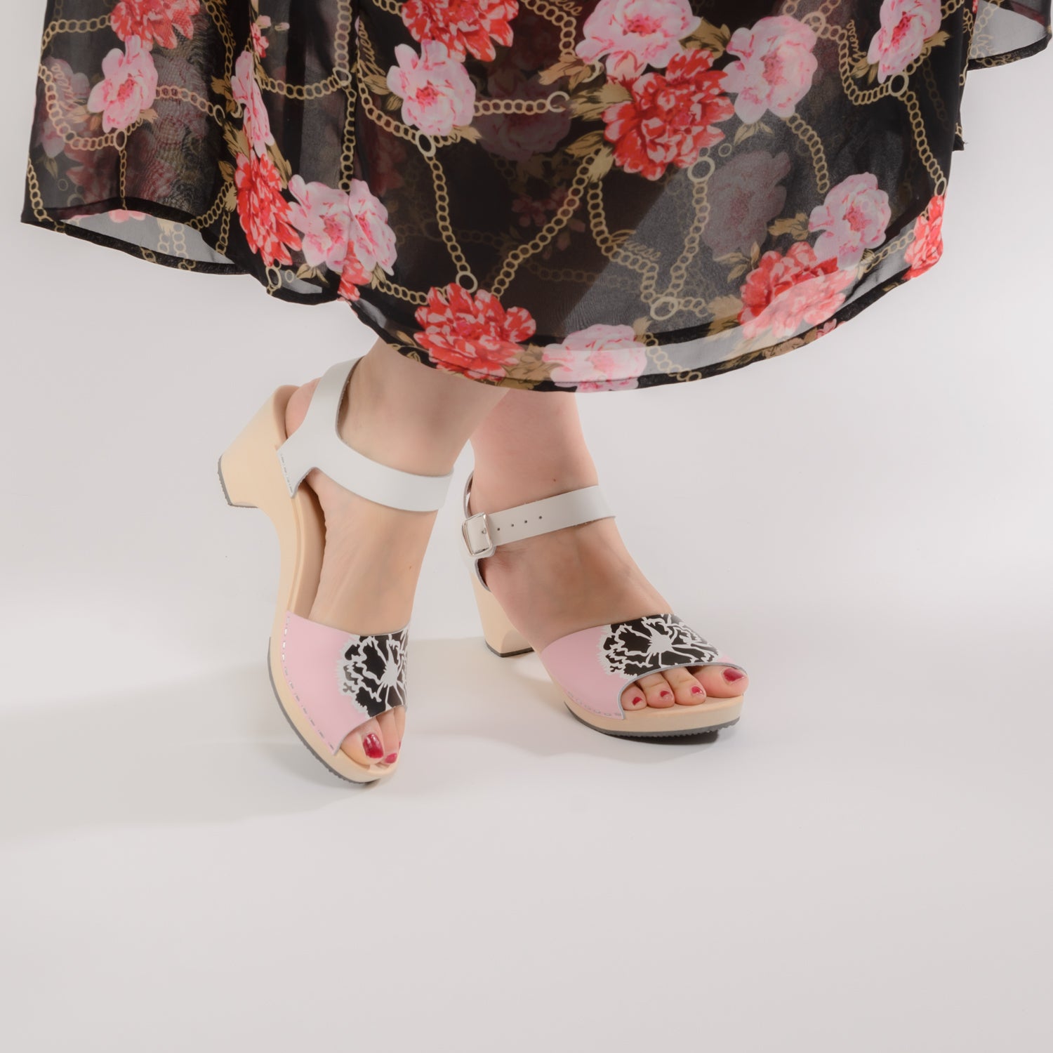 Wooden sandal Olivia, rose