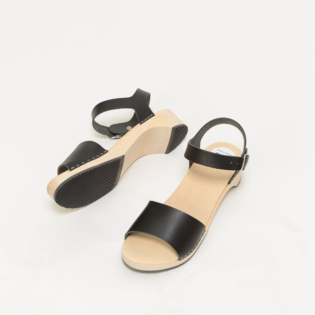 Wooden sandal Sandra, salty liquorice (vegetable-tanned)