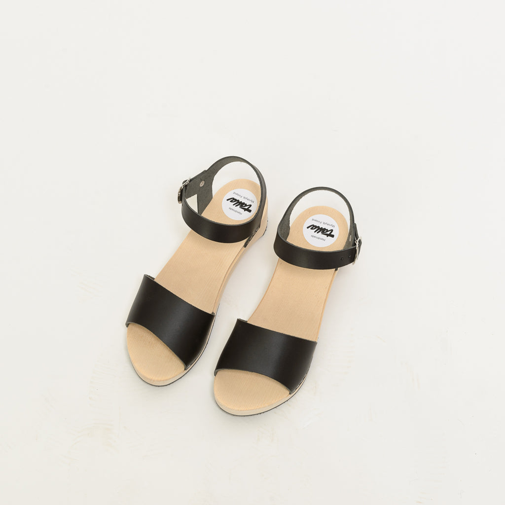 Wooden sandal Sandra, salty liquorice (vegetable-tanned)
