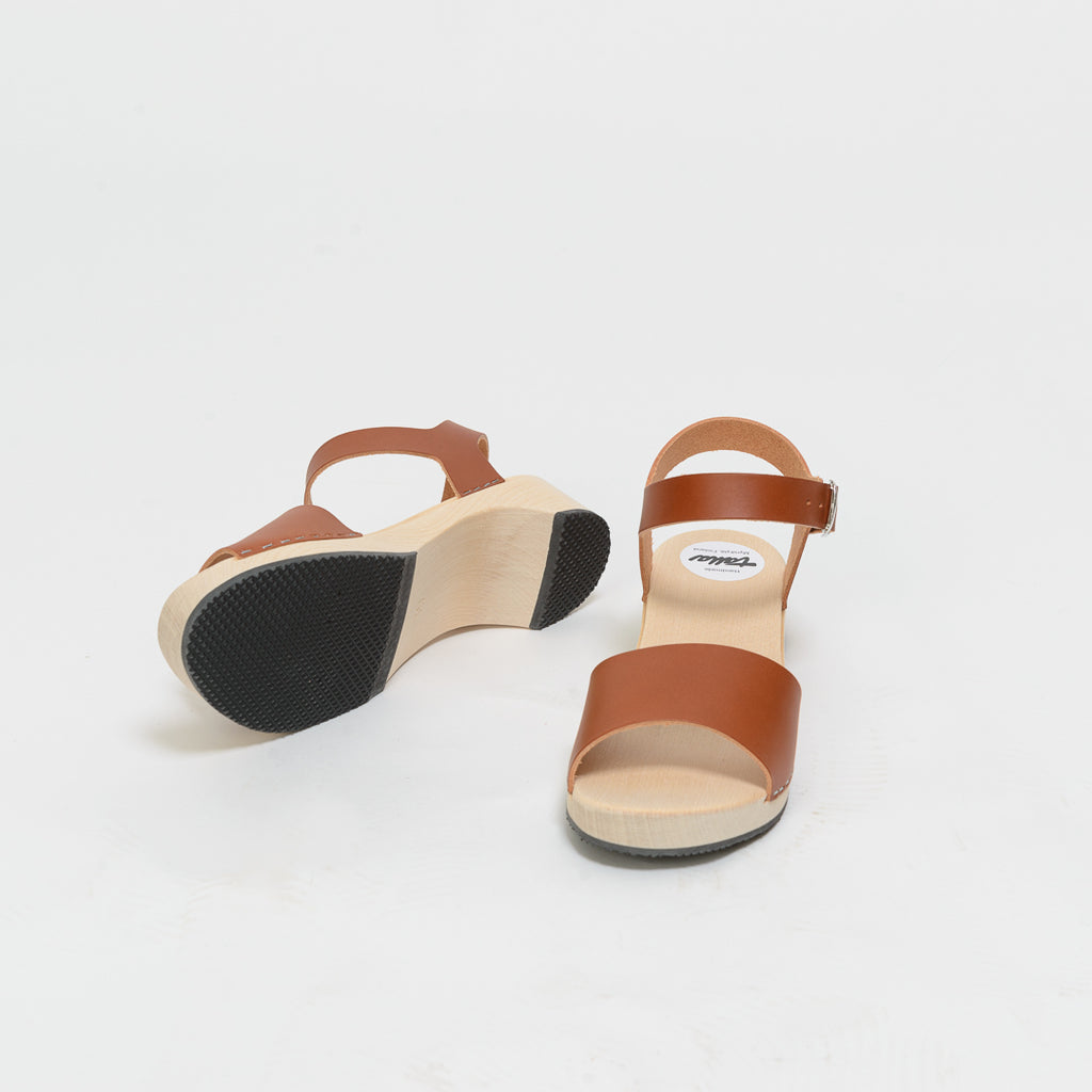 Wooden sandal Sandra, cognac (vegetable-tanned)