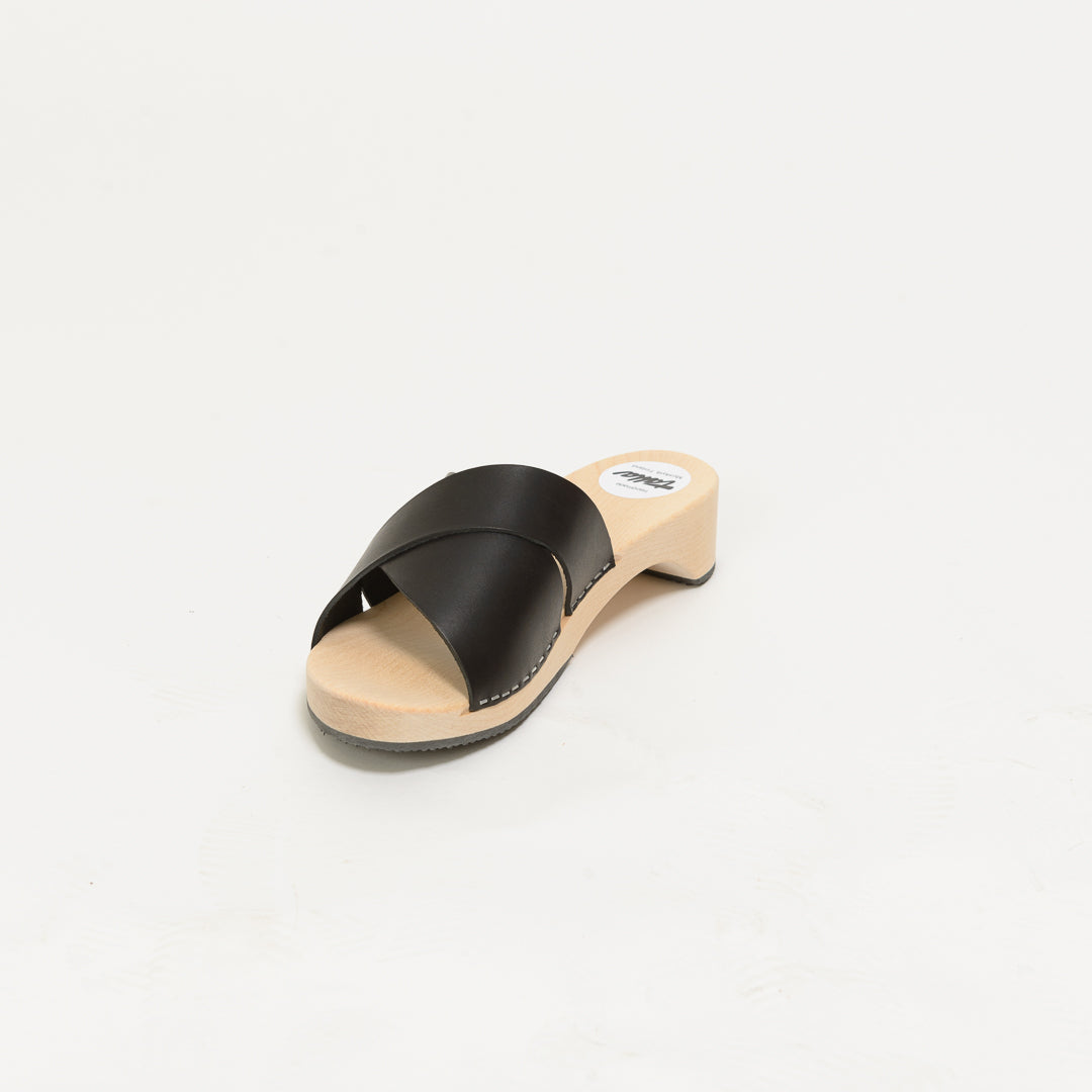 Wooden sandal Irene, salty liquorice (vegetable-tanned)