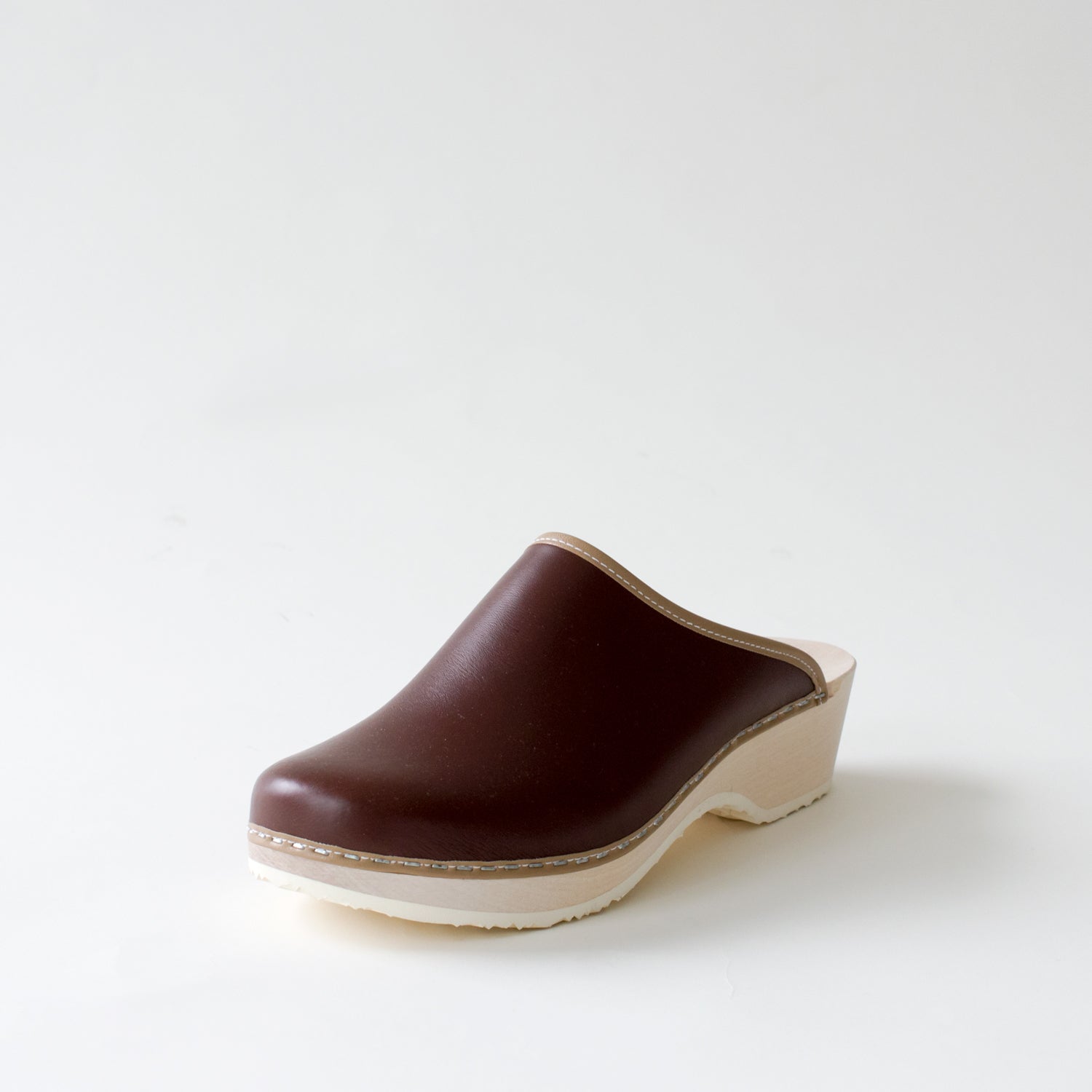 Clogs, choco