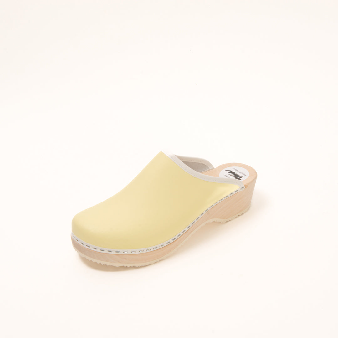 Clogs, vanilla