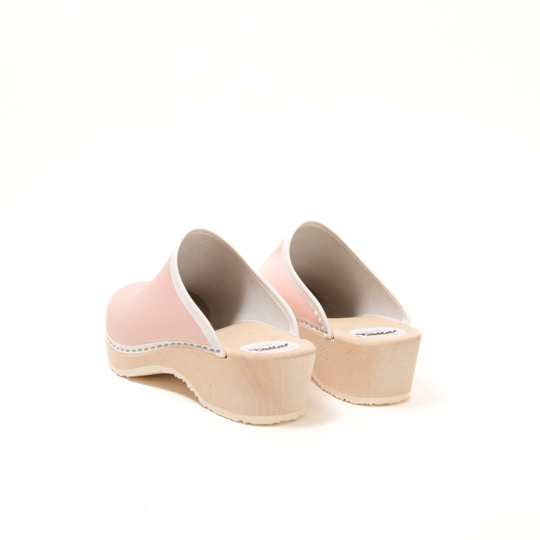 Clogs, candyfloss