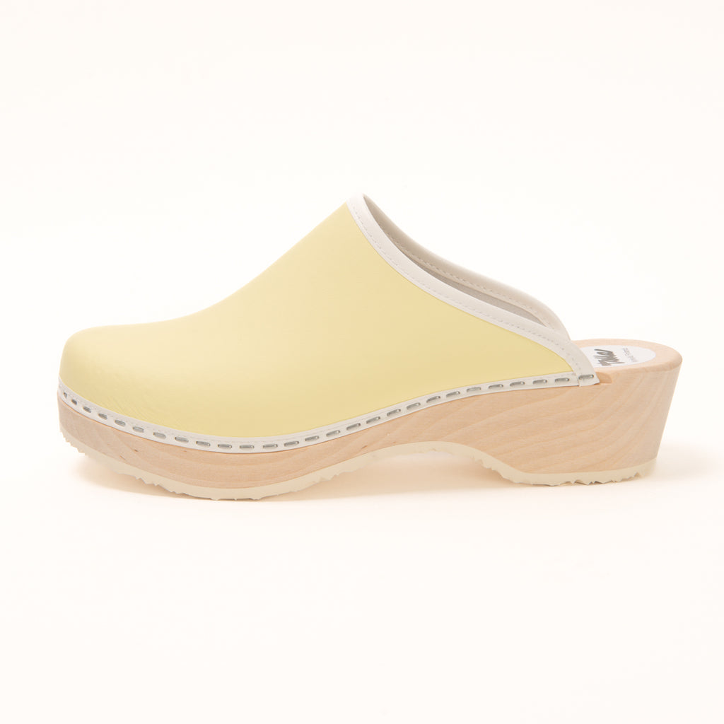 Clogs, vanilla