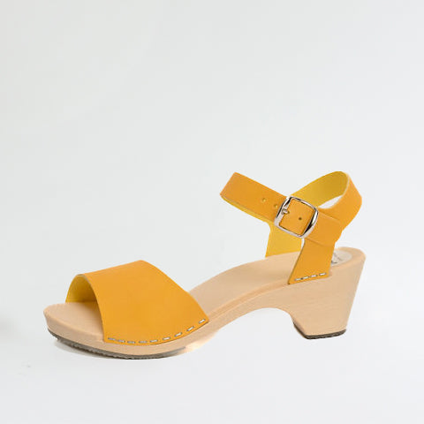 Wooden sandal Paula, lemon (vegetable-tanned)