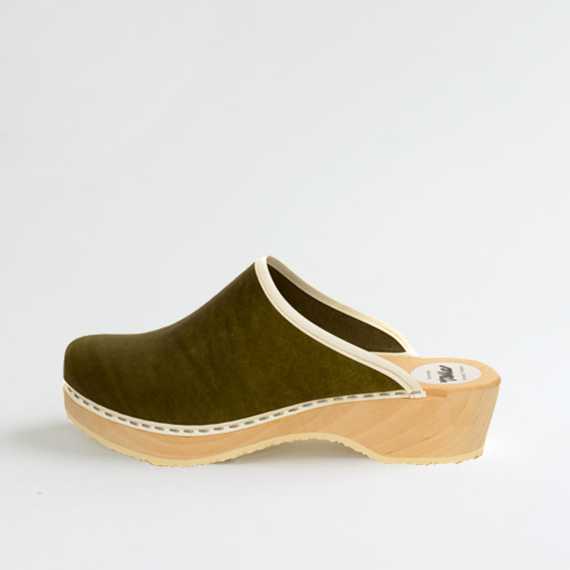 Clogs, vintage moss (vegetable-tanned)